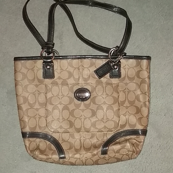 Used Coach purse - Picture 1 of 8